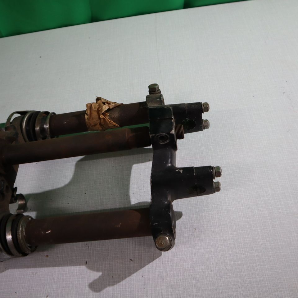 Suzuki Gs 450 Gabel Bremssattel